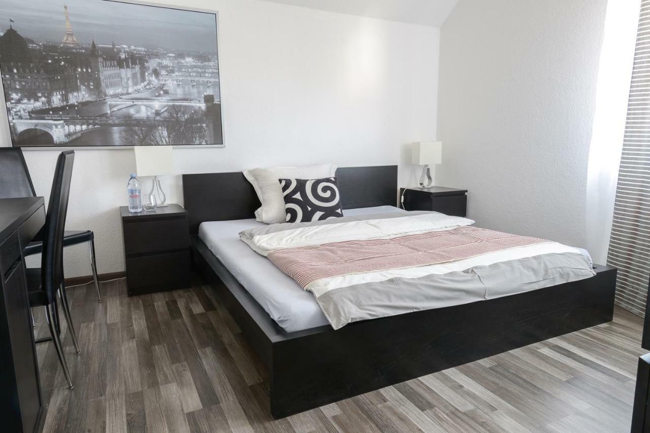 Business Wohnung ++ Hochwertige Ausstattung Paderborn Bagian luar foto