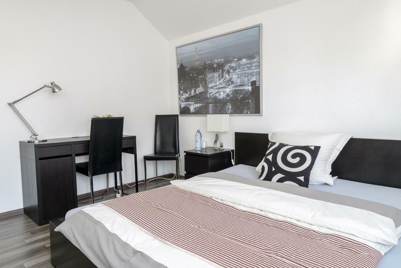 Business Wohnung ++ Hochwertige Ausstattung Paderborn Bagian luar foto